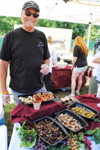 Food vendor at the 2012 KSBR Taste of the Bash (Photo by David Hopley)