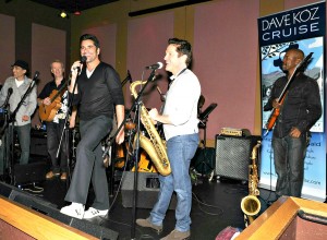 Dave Koz jammin' with actor John Stamos, Peter White and Gregg Karukas at Spaghettini in Seal Beach, California (photo by David Hopley)